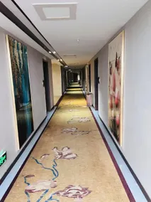 Yijia Hotel - Image 3