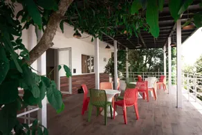 The Sarbati Palace Hotel - Image 4