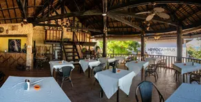 Hippocampus Beach Resort - Image 2