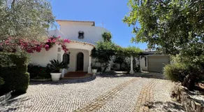 Alvor Traditional Villa With Pool by Homing - Image 3