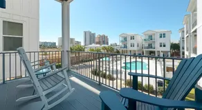 2 Bedroom Dog Friendly Cottage with Bunks, Sleeps 10, Heated Outdoor Pool, Walk to Beach - Image 5