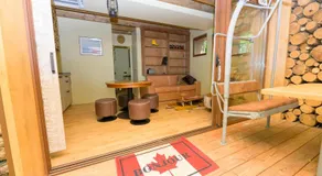 Gîte Pont-à-Mousson, La Pépinière, Chalet Canada - Image 4