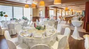 Business Hotel Vega Wrocław - Image 2