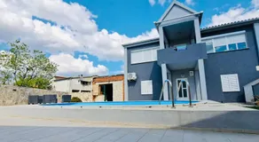 Iva apartman sa bazenom - Image 4