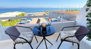 Beachfront Luxury Studio with Panoramic Sea View - Image 3