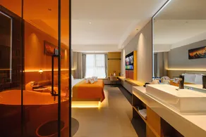 Yi Huan Smart Cinema Hotel (Beijing Lusijiaying Subway Station Branch) - Image 2