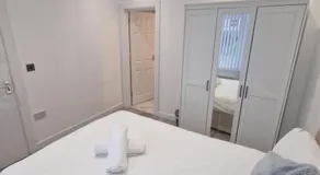 Double Deluxe Ensuite Room - Image 3