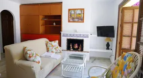 Sunny Coastal 1 Bed Apartment - Vera Coast: 2mins to Beach - Image 2