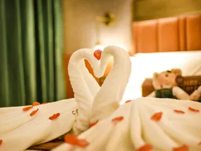 JAMES JOYCE COFFETEL I Nearby Universa Beijing Resort I Free shuttle from the hote to Universal Resort l Free coffee I Line 1 goes straight to the Forbidden City l Line 6 goes straight to Houhai - Image 2