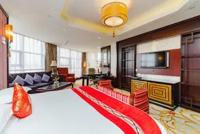 Yuntianlou Holiday Royal Hotel - Image 2