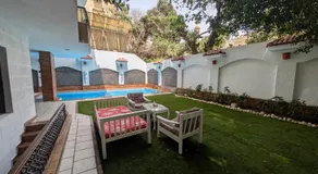 A private room by the rooftop - Image 3