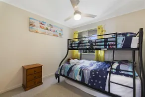 Townhouse Holiday: close walk to beach & shops - Image 2