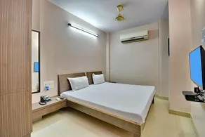 Hotel Shadaab Inn - Image 2