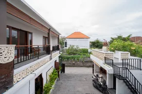 RedDoorz Plus at Yasa's Living Denpasar - Image 3