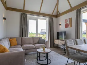 Thatched Villa in a Holiday Park - Image 2