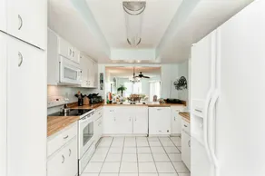 Anna Maria Island Beach View 208 - Image 4