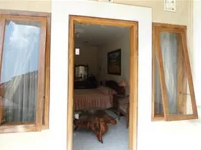 Hotel Safari - Image 3