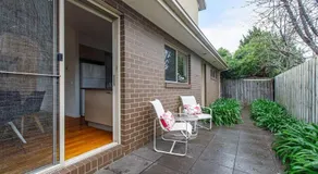 East Brighton Townhouse by Ready Set Host - Image 5
