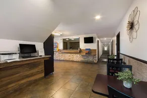 SureStay by Best Western Camp Verde - Image 4