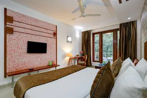 Hotel Bstays Near Iffco Chowk - Image 2