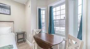 Riverside Inn - Image 4
