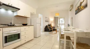 Stephanie City Apartments - Image 2