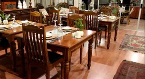Feathers Guest House - Image 4
