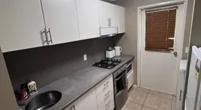 Fully Furnished Modern Unit in centre of city - Image 5