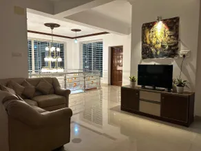 Vinayaka House - A Luxurious Duplex Home - Image 2