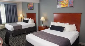 Parke Regency Hotel & Conference Center - Image 2