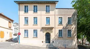 Fontaines de Valence d'Agen Centre Ville Netflix Proche Parking Gratuit - Image 5
