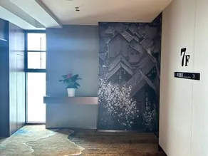 Hua Jing Hotel - Image 5