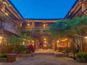 LiJiang Springs Inn - Image 2