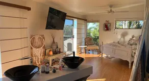 Gina‘s Place - Image 2