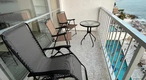 Torres Gemelas Suite VIP Frontal 607 - Image 5