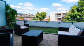T2 Garage prive et Terrasse Proche Thermes - Image 4