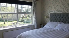 Luxury four bedrooms detached house in Dorset - Image 2