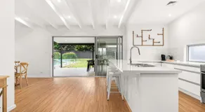 Coastal Family Escape, Pool, Yard & 150m to Warilla Beach - Image 3