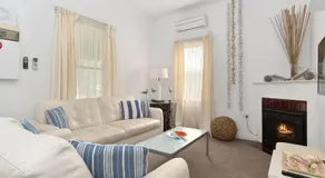 Kaikora Seaside Cottage - Image 2