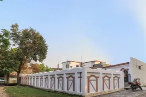 Hotel O Devine - Image 5