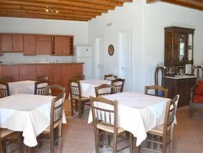 Nisiotiko house in Tinos near the beach - Image 2