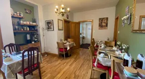 No 29 Bed and Breakfast - Image 2