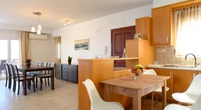 Gi & Vi House - Image 2