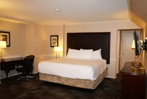 Heritage Inn - Image 4