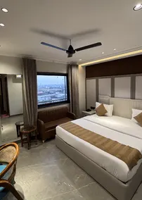 Hotel Classic - Image 2