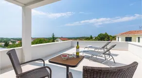 Villa Anni for 10 people in Porec with heated pool, sea view & kids room and playground - Image 2