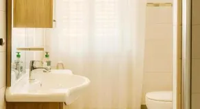 Torres House Suite & Rooms - Image 2