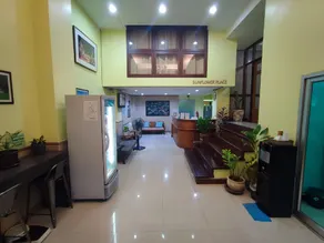 Sunflower Place - Image 2