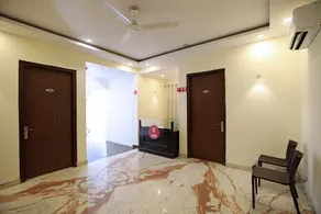 Hotel O Capetown Residency - Image 2