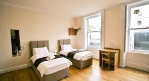 Central Studios Gloucester Place by Roomsbooked - Image 2